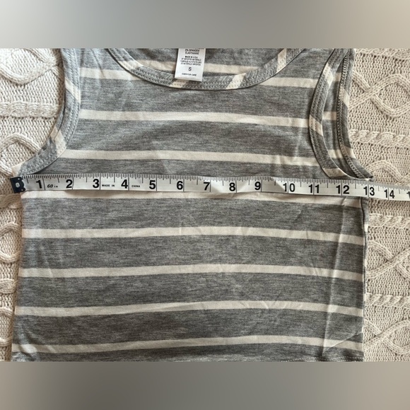 NWT Cotton Emporium Cropped Sleeveless Tank Juniors Size Small - Picture 5 of 10